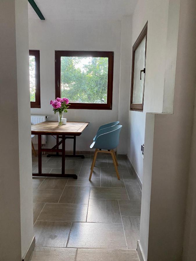 Rustic Cottage & Garden Retreat On Buda Hilltop 부다페스트 외부 사진